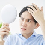 眉毛の悩みを抱えている男性向けに解決策を詳しく紹介