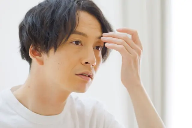 「眉の左右差」に関する記事の画像|メンズ眉毛サロン TransATT