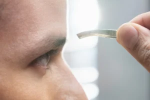 眉を抜きすぎた後、どう乗り切る?回復期間と対処法