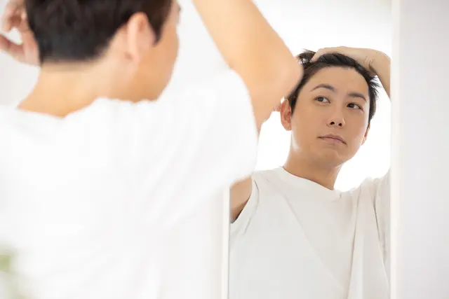 眉のバランスが悪い原因と顔全体から整える方法